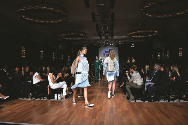 SOHO’DA ÇABA DERNEĞİ  YARARINA MODA ŞOVU  