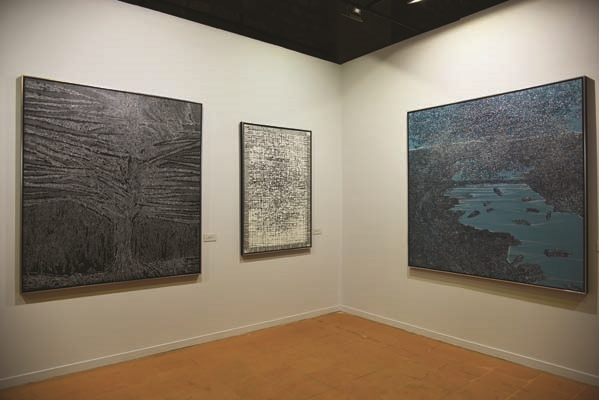 DEVRİM ERBİL’İN  “AKADEMİDE 50 YIL”  SERGİSİ SANATSEVERLER İLE BULUŞTU