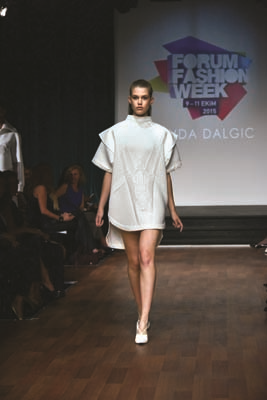 SOHO’DA ÇABA DERNEĞİ  YARARINA MODA ŞOVU  