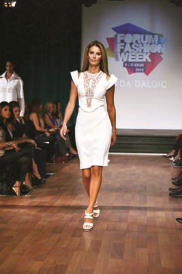 SOHO’DA ÇABA DERNEĞİ  YARARINA MODA ŞOVU  