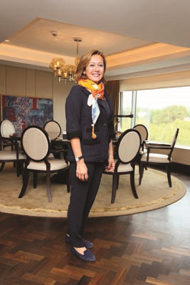 KRAL DAİRESİNDE LÜKS YAŞAMA DAİR TANITIM DAVETİ 