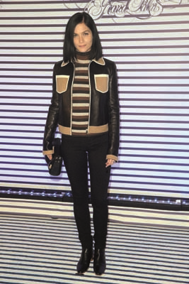 DJ VE MODEL LEIGH LEZARK TRENDLERİ TAKİP ETMİYOR