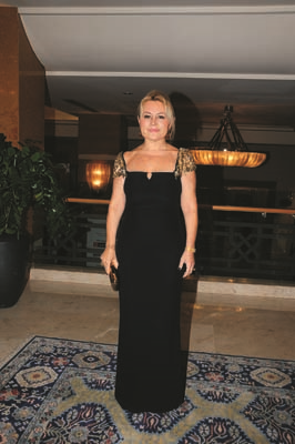 PRENS EDWARD’IN ONUR KONUĞU OLDUĞU GALA YEMEĞİNDE  CEMİYET BULUŞTU