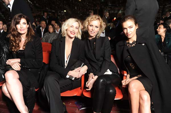 ARENA DI VERONA’YI  BÜYÜLEYEN ŞOV