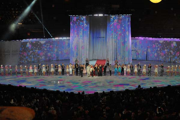 ARENA DI VERONA’YI  BÜYÜLEYEN ŞOV