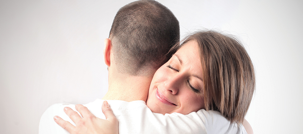 AŞK ÖZGÜRDÜR, AŞK BEDENSİZDİR...