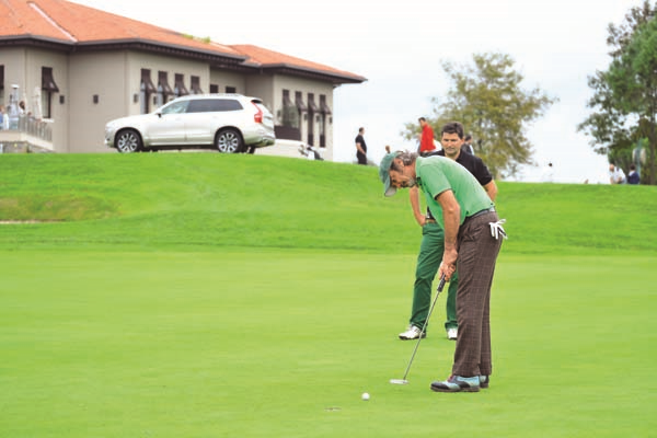 KEMER GOLF COUNTRY CLUB’TA GOLF HEYECANI 