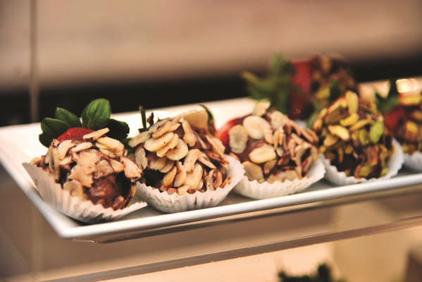 YENİ MAĞAZADA ÇİKOLATA TADINDA DAVET