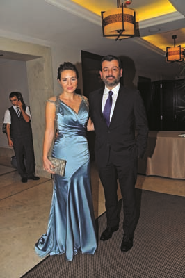 BOĞAZ MANZARASINDA ROMANTİK DÜĞÜN 