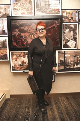 YENİ MAĞAZADA ÇİKOLATA TADINDA DAVET