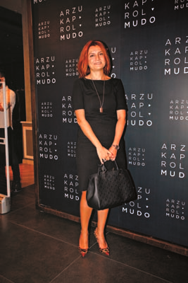  YENİ KOLEKSİYON TANITIMINDA DEĞİŞİM RÜZGARLARI 