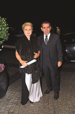 BOĞAZ MANZARASINDA ROMANTİK DÜĞÜN 