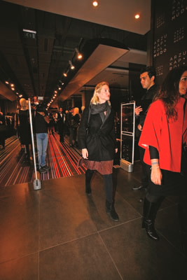  YENİ KOLEKSİYON TANITIMINDA DEĞİŞİM RÜZGARLARI 