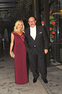 BOĞAZ MANZARASINDA ROMANTİK DÜĞÜN 