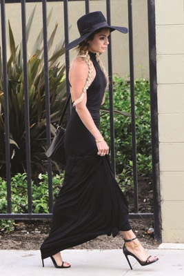 VANESSA HUDGENS FARKLI TARZLARI DENEMEYİ SEVİYOR