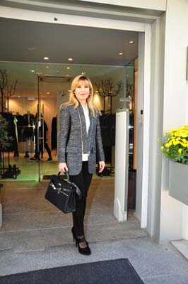 ARZU SABANCIDAN YENİ KOLEKSİYON DAVETİ