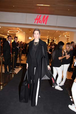 H&M VE BALMAIN ORTAKLIĞINA BÜYÜK İLGİ