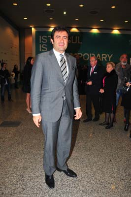 CONTEMPORARY ISTANBUL 2015 SANATSEVERLERLE BULUŞTU