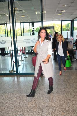 CONTEMPORARY ISTANBUL 2015 SANATSEVERLERLE BULUŞTU