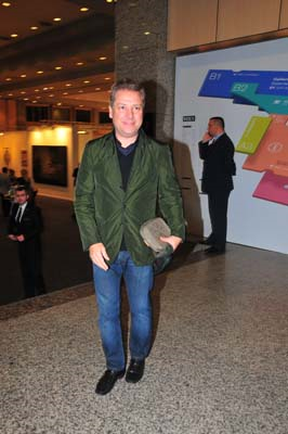 CONTEMPORARY ISTANBUL 2015 SANATSEVERLERLE BULUŞTU