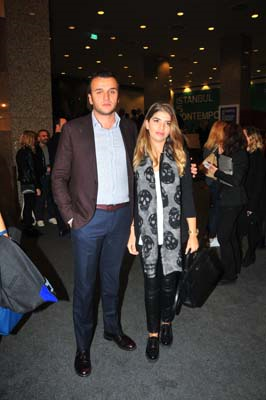 CONTEMPORARY ISTANBUL 2015 SANATSEVERLERLE BULUŞTU