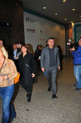 CONTEMPORARY ISTANBUL 2015 SANATSEVERLERLE BULUŞTU