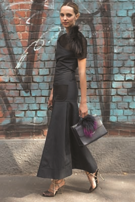 CANDELA NOVEMBRE TARZIYLA  İLHAM VERİYOR