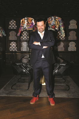 ZAPATA’NIN İSTANBUL’DAN ESİNLENEN SERGİSİ