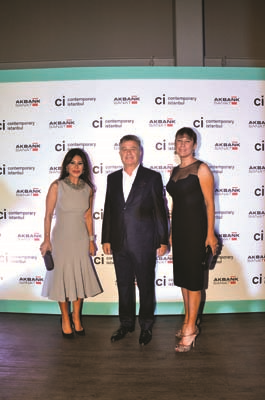 CONTEMPORARY iSTANBUL  ÇAĞDAŞ SANATIN  10. YILINI GALA YEMEĞİ İLE KUTLADI