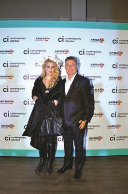 CONTEMPORARY iSTANBUL  ÇAĞDAŞ SANATIN  10. YILINI GALA YEMEĞİ İLE KUTLADI