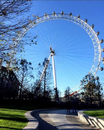 NESLİHAN SABANCI’NIN LONDRA TATİLİ