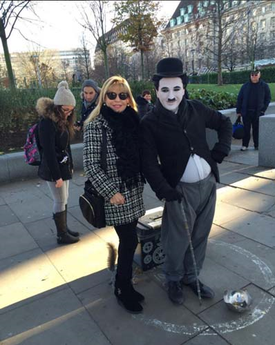 NESLİHAN SABANCI’NIN LONDRA TATİLİ