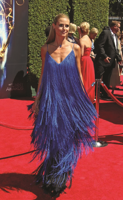 MODEL VE SUNUCU HEIDI KLUM HER ZAMAN HAVALI GÖZÜKMEYİ BAŞARIYOR