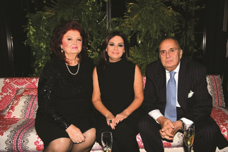 OGAN-ELA SOYSAL DAVETİNDE  BERNA KIRDAR’A  SÜRPRİZ YAŞ GÜNÜ 