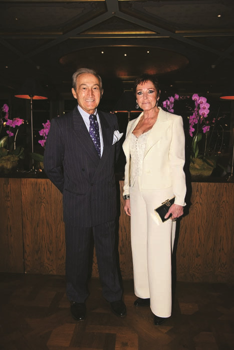 OGAN-ELA SOYSAL DAVETİNDE  BERNA KIRDAR’A  SÜRPRİZ YAŞ GÜNÜ 