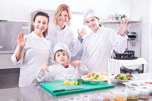 TOHUM OTİZM VAKFI’NDAN  ALEM ÖZEL YILBAŞI ÇEKİMLERİ