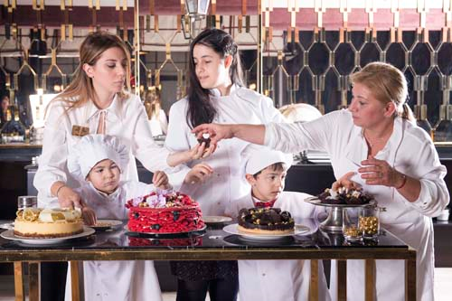 TOHUM OTİZM VAKFI’NDAN  ALEM ÖZEL YILBAŞI ÇEKİMLERİ