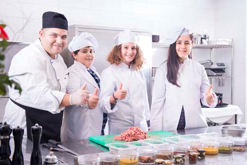 TOHUM OTİZM VAKFI’NDAN  ALEM ÖZEL YILBAŞI ÇEKİMLERİ