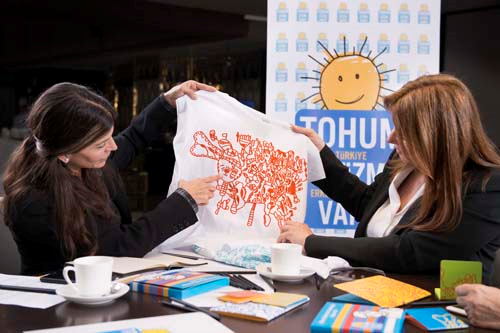 TOHUM OTİZM VAKFI’NDAN  ALEM ÖZEL YILBAŞI ÇEKİMLERİ