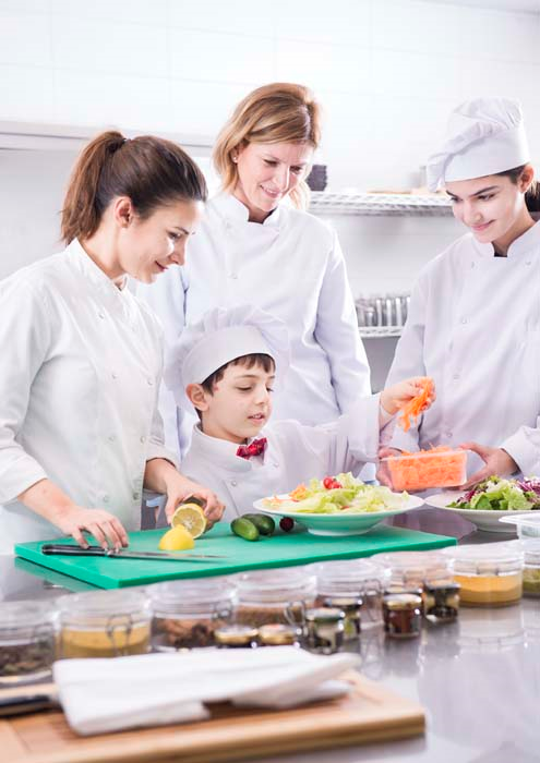 TOHUM OTİZM VAKFI’NDAN  ALEM ÖZEL YILBAŞI ÇEKİMLERİ