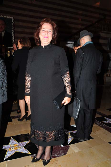 HACI SABANCI ÖLÜMÜNÜN 16. YIL DÖNÜMÜNDE ANILDI