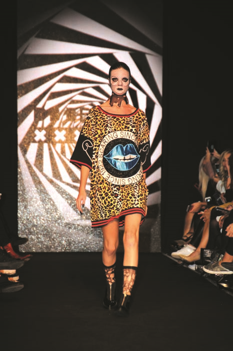 80LERİN GOTİK KÜLTÜRÜNÜ YANSITTILAR