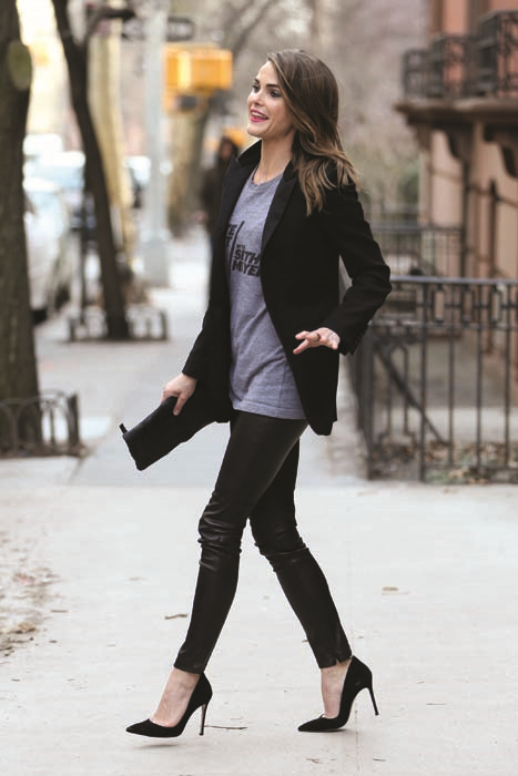 SEZONUN VAZGEÇİLMEZİ  DERİ TAYTLAR