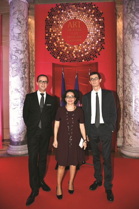 FRANSIZ YAŞAMA SANATI FRANSIZ SARAYI’NDA TANITILDI