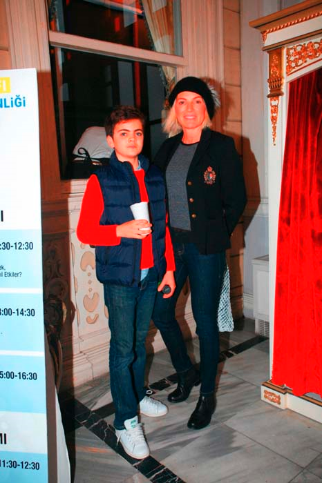 TOHUM OTİZM VAKFI YILBAŞI ALIŞVERİŞ ŞENLİĞİ