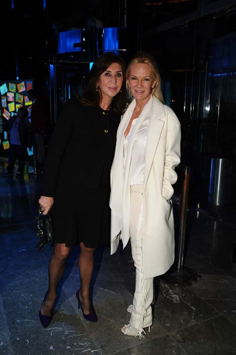  AYŞEGÜL DİNÇKÖKÜN SU ALTI KOLEKSİYONU ZORLU PSM’DE SERGİLENDİ