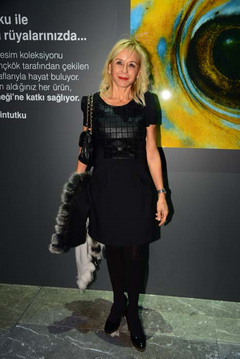  AYŞEGÜL DİNÇKÖKÜN SU ALTI KOLEKSİYONU ZORLU PSM’DE SERGİLENDİ