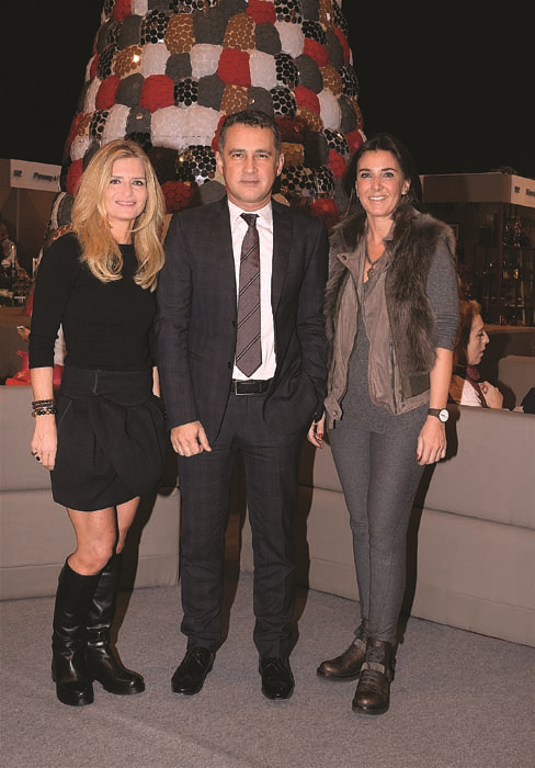 YILBAŞI ALIŞVERİŞ GÜNLERİNDE ÜNLÜ İSİMLER BULUŞTU