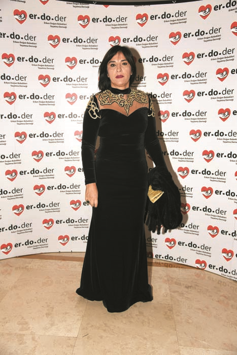 BEBEKLER İÇİN YENİ YIL BALOSU