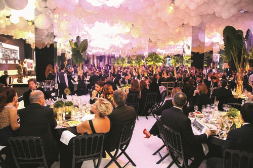 GALA MODERN’DE EĞİTİME DEV DESTEK